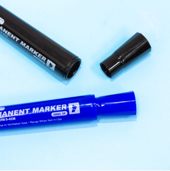 Black Chisel Tip Desk Style Permanent Markers